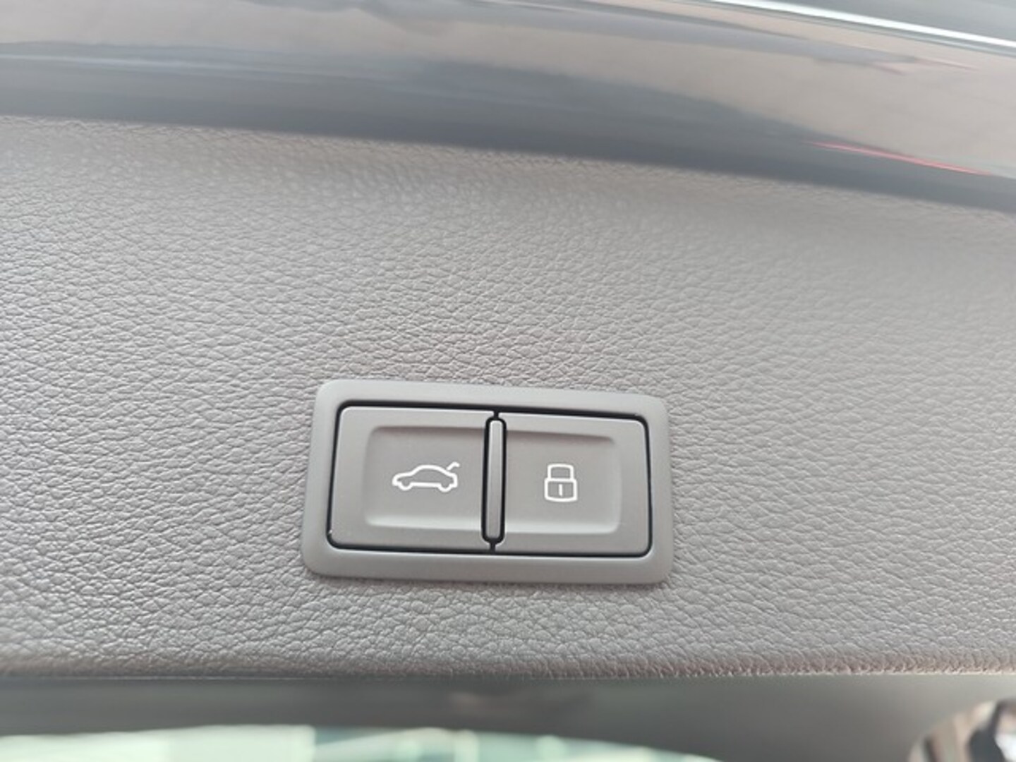 Bild über Audi Q2 S line 35 TFSI S tronic - für weitere Informationen kontaktieren Sie den Audi Partner