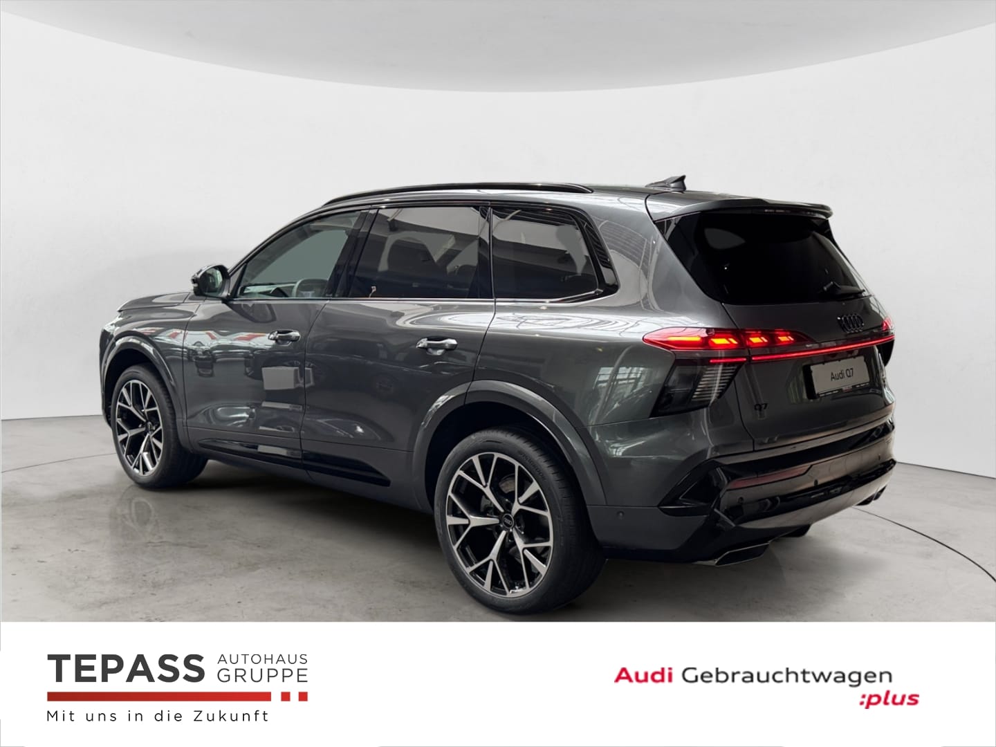 Bild über Audi Q7 SUV TDI quattro 220 kW tiptronic - für weitere Informationen kontaktieren Sie den Audi Partner
