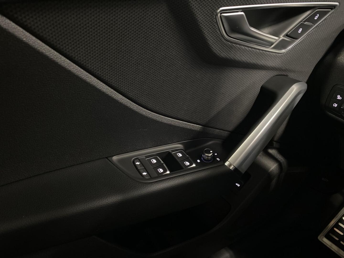 Bild über Audi Q2 S line 35 TFSI S tronic - für weitere Informationen kontaktieren Sie den Audi Partner