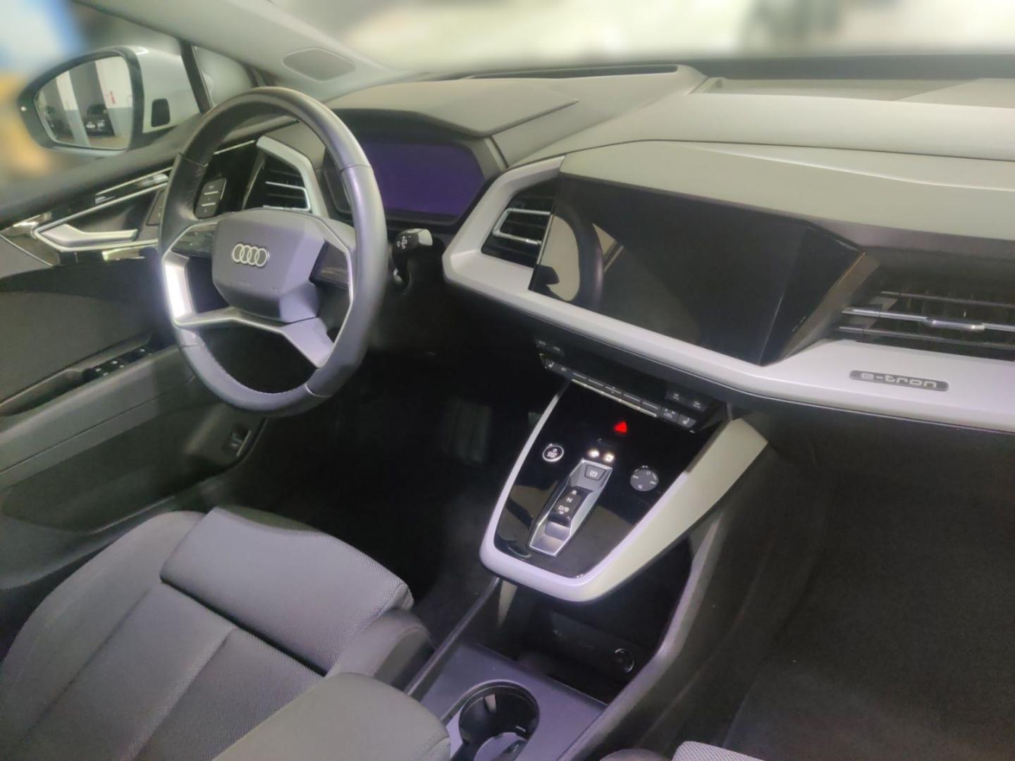 Image about Audi Q4 e-tron 40 e-tron