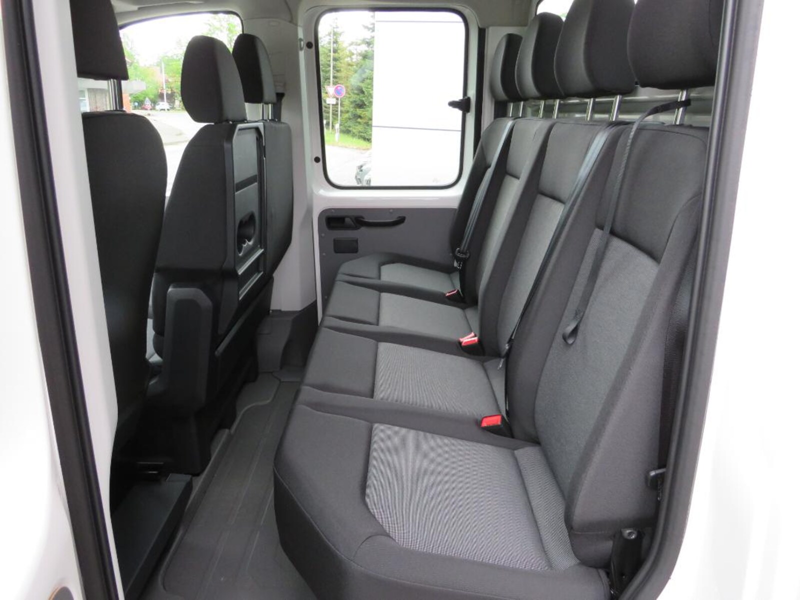 Volkswagen Crafter Doppelkabine mittlerer Radstand – Bild 12