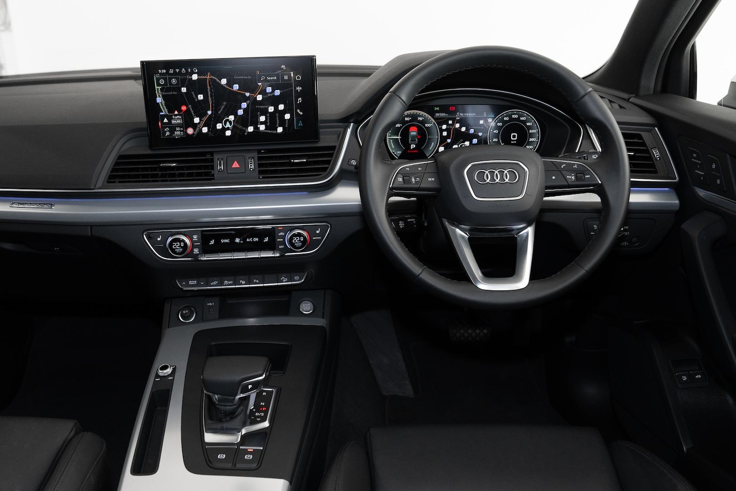 Image about Audi Q5 TFSI e S line 55 TFSI e quattro S tronic