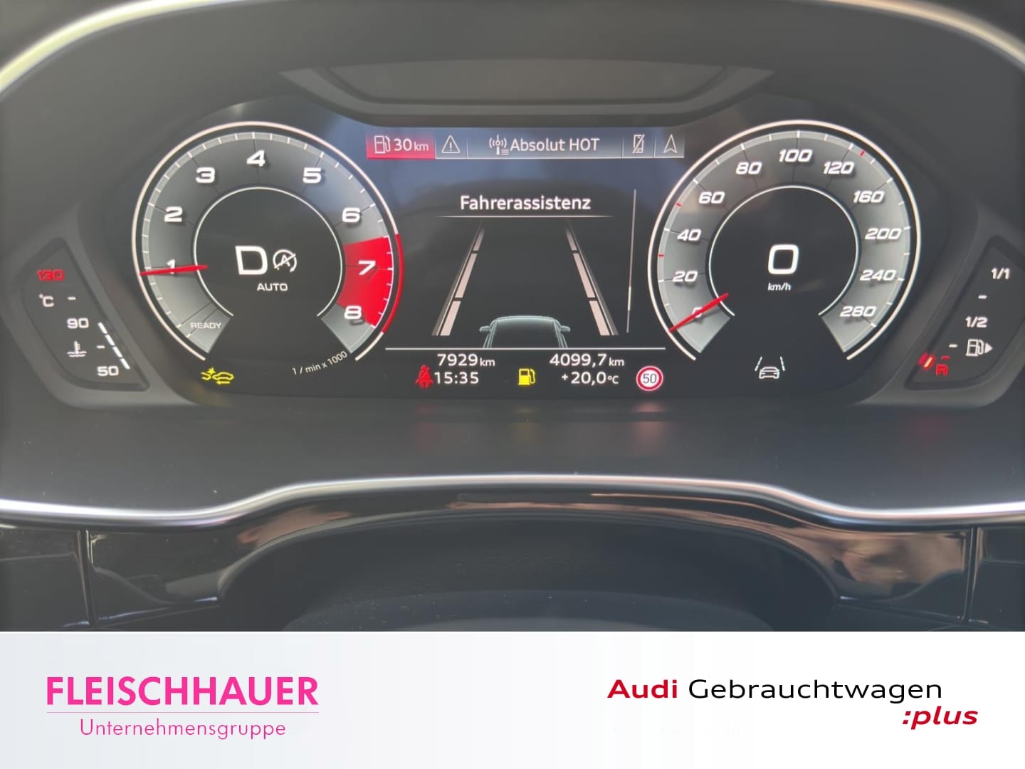 Bild über Audi Q3 TFSI 110 kW S tronic - für weitere Informationen kontaktieren Sie den Audi Partner