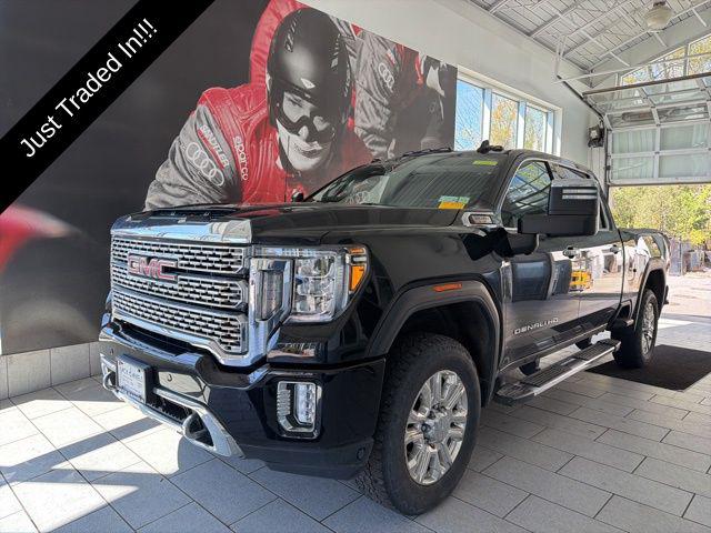 2020 GMC Sierra Denali 4WD Crew Cab Standard Box's photo