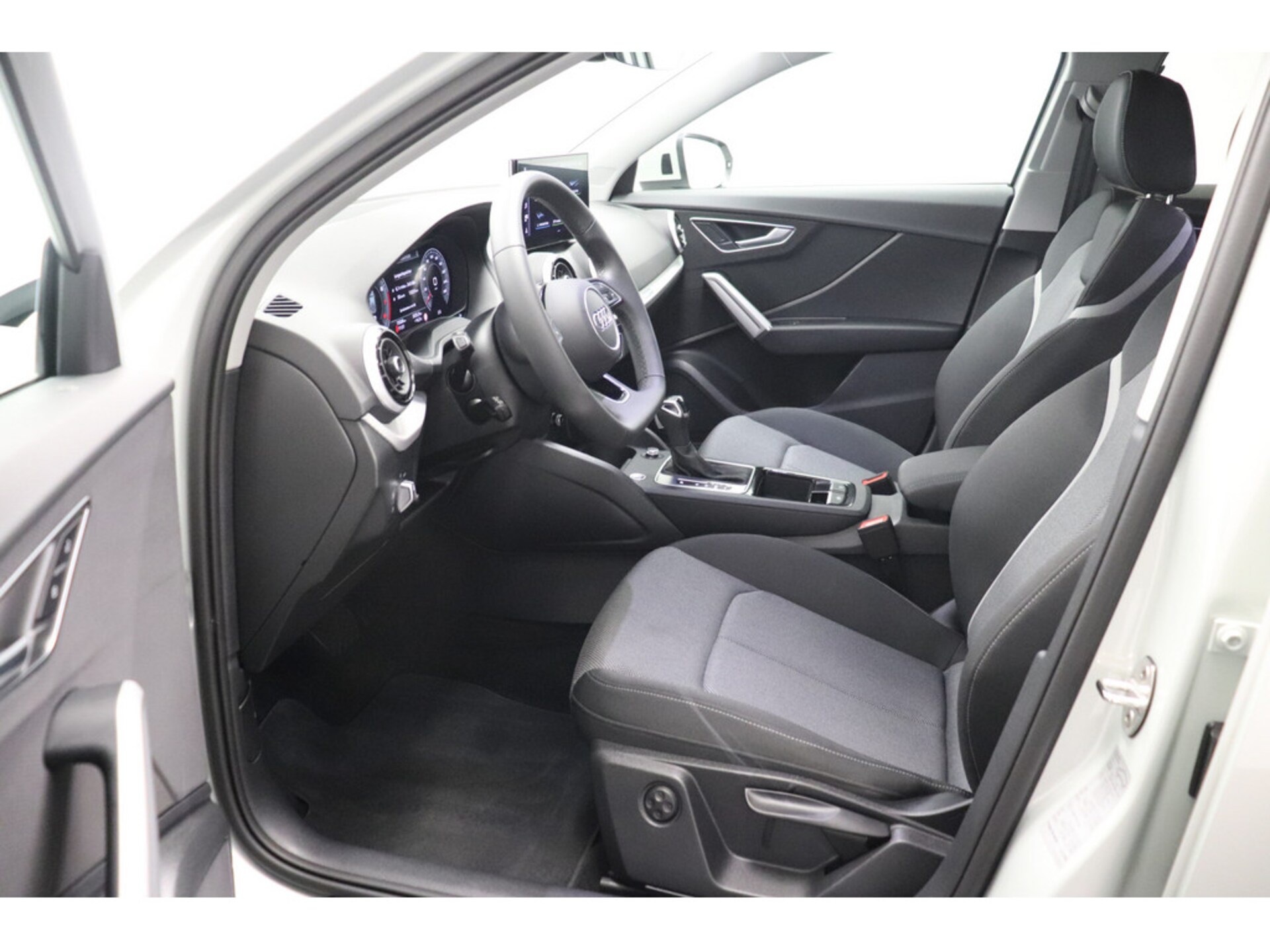 Audi Q2 S line