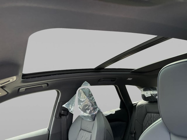 2026 Audi SQ5 Premium Plus - Photo 12
