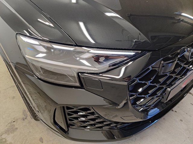 Audi RS Q8 SUV