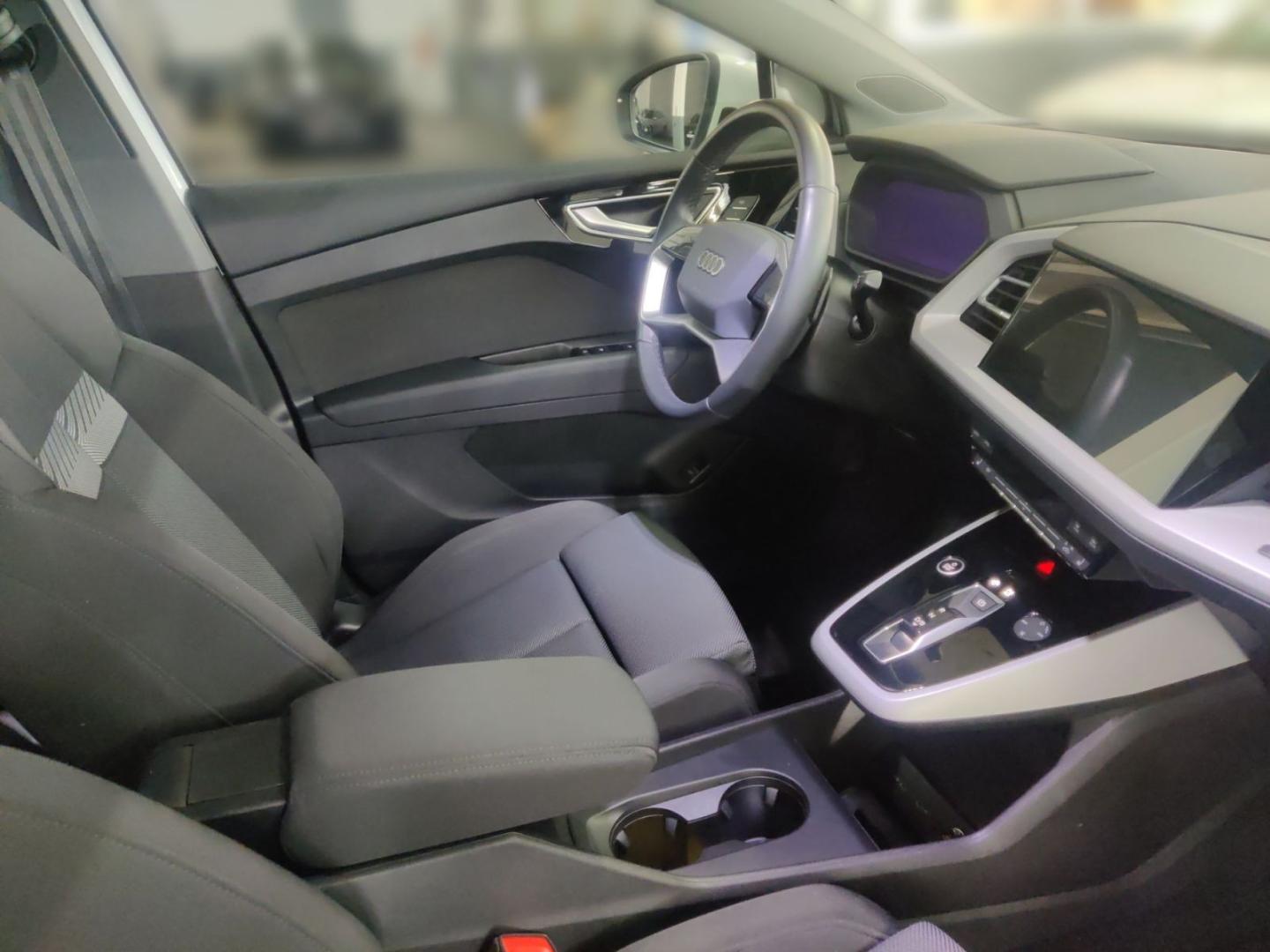 Image about Audi Q4 e-tron 40 e-tron