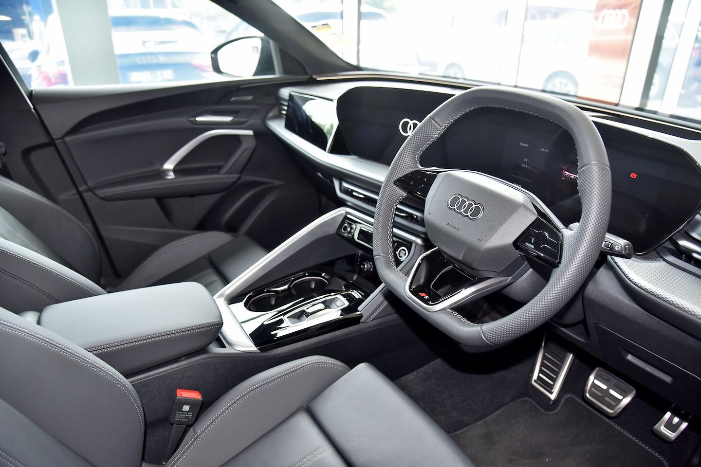 Image about Audi Q5 SUV TDI quattro 150 kW sport