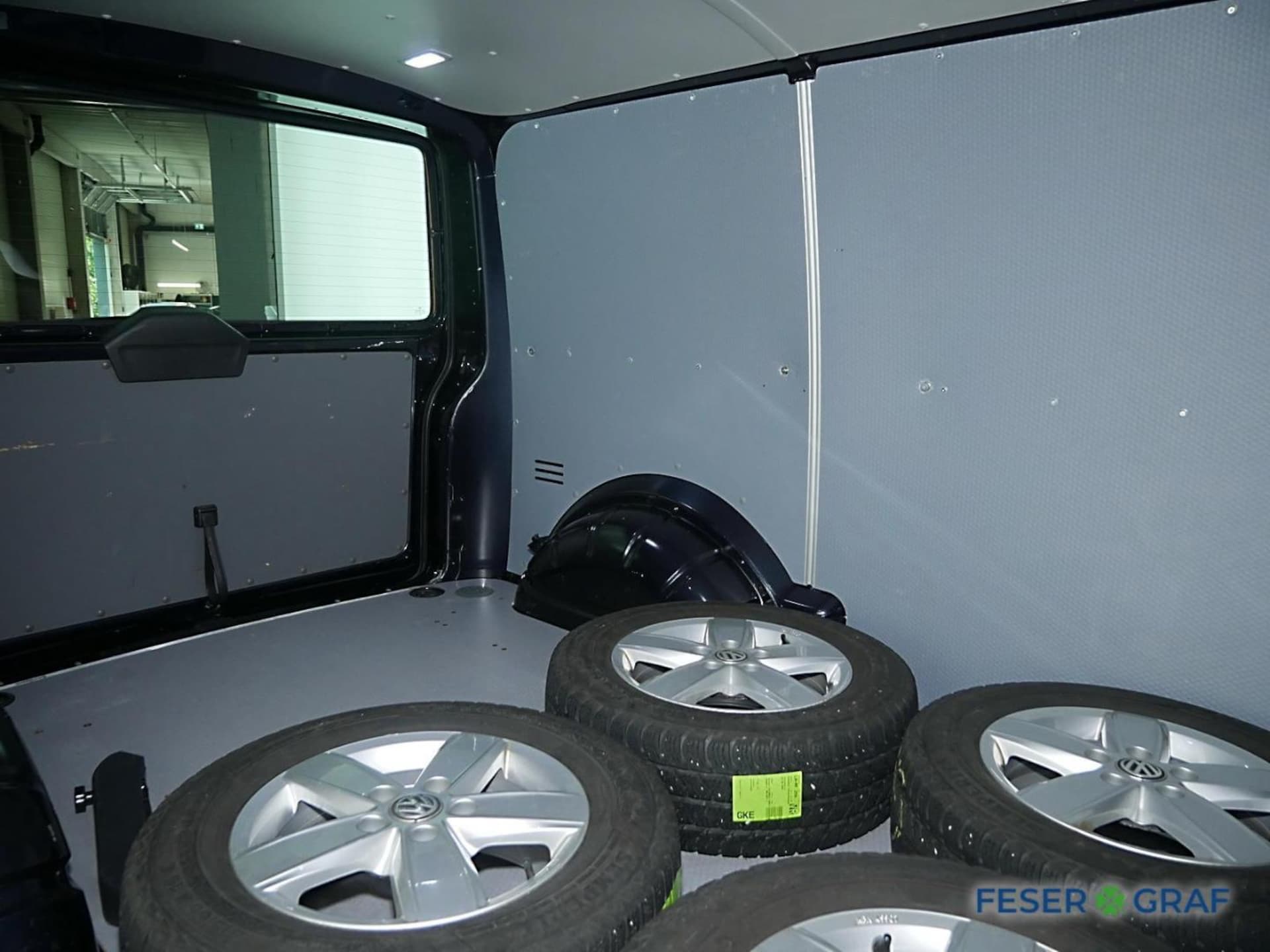 Volkswagen T6.1 Transporter Kasten kurzer Radstand