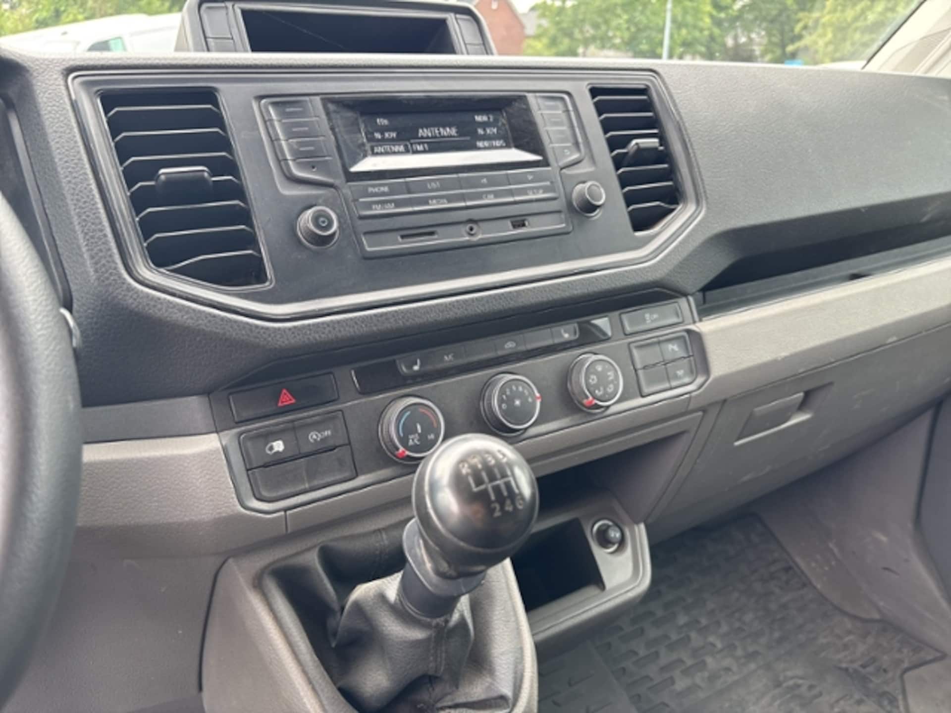 Volkswagen Crafter Kasten mittlerer Radstand