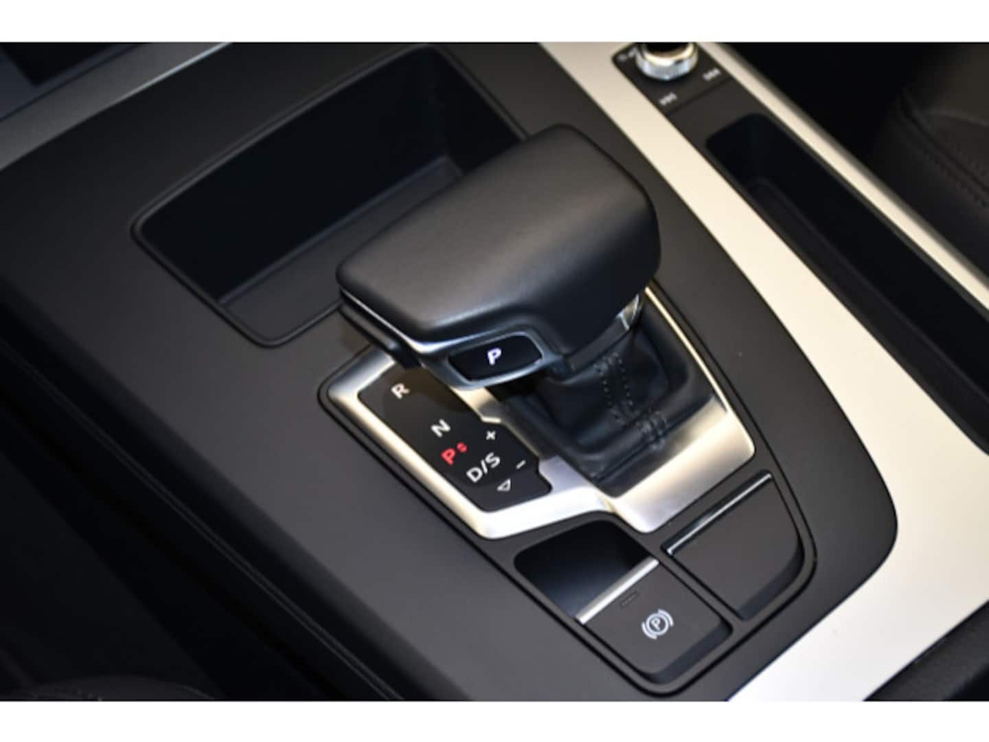 Bild über Audi Q5 Sportback 45 TFSI quattro S tronic - für weitere Informationen kontaktieren Sie den Audi Partner
