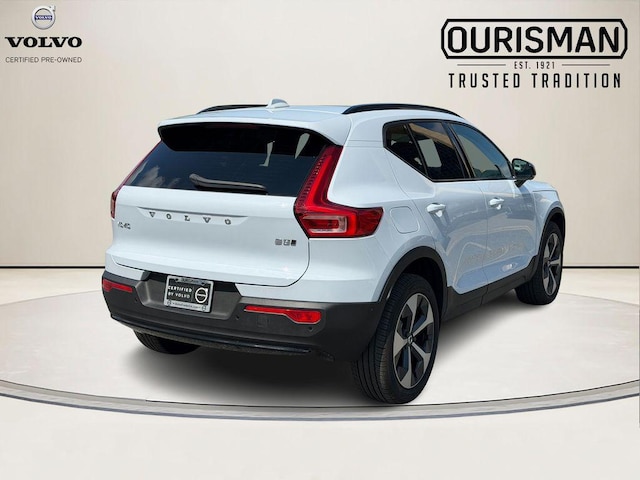 2026 Volvo XC40 Plus - Photo 7