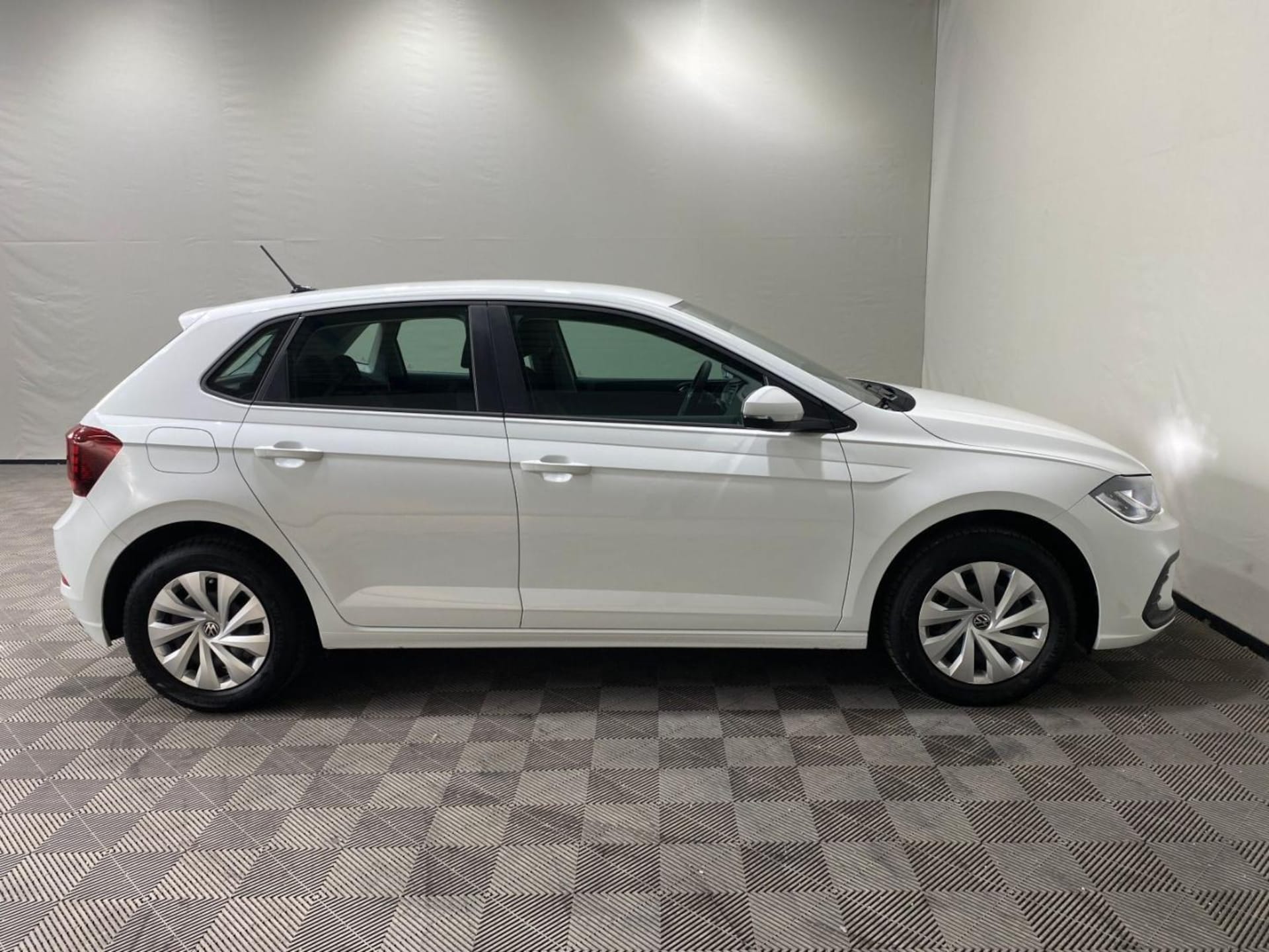 Volkswagen Polo Basis-Modell