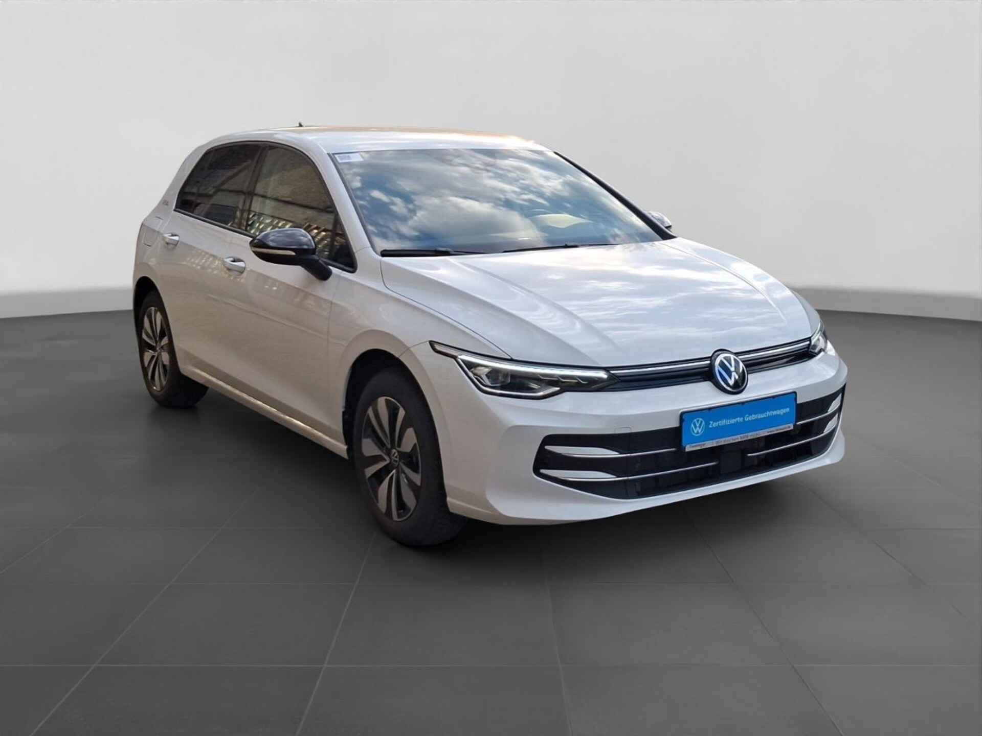Volkswagen Golf Life