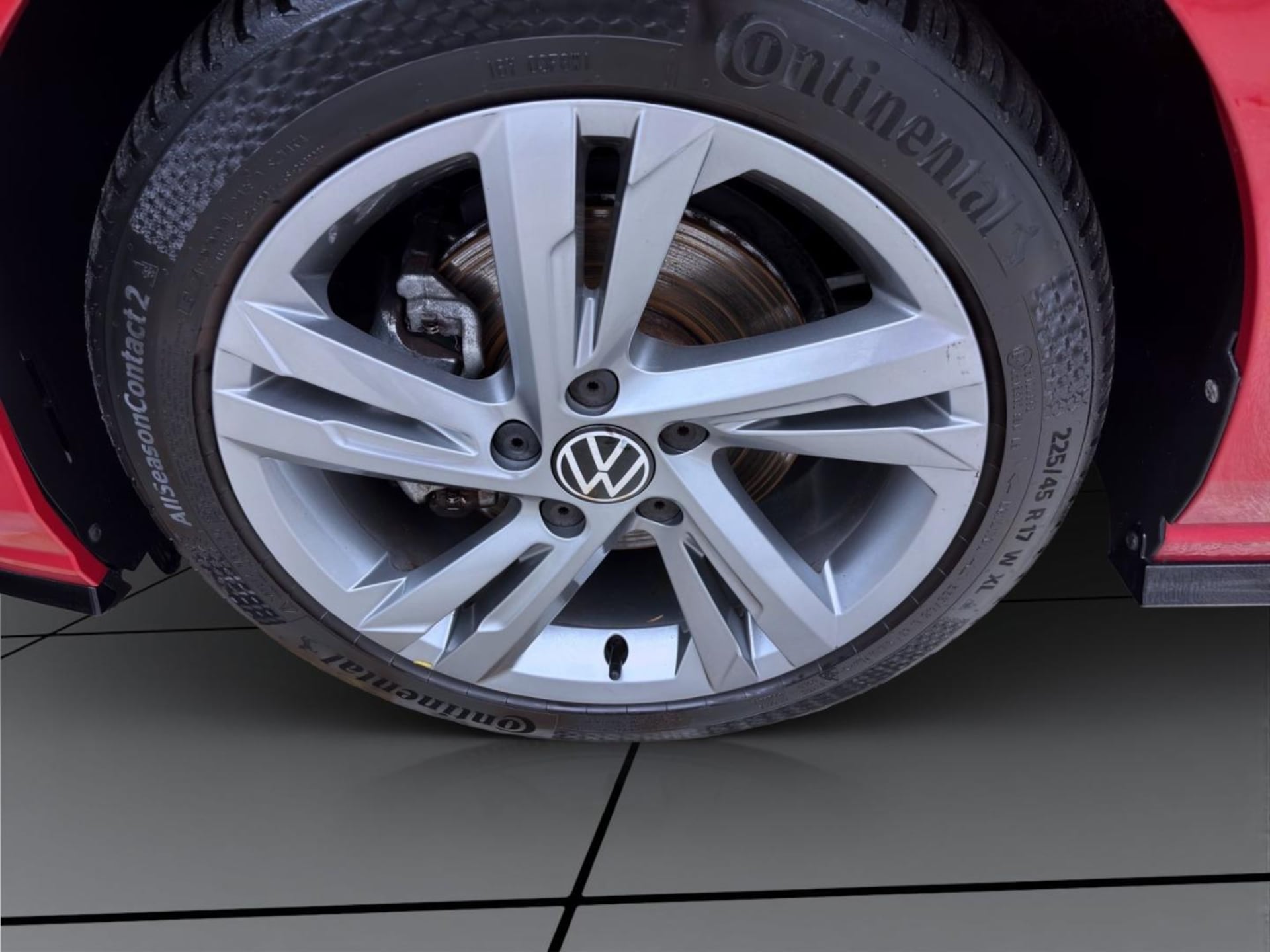 Volkswagen Golf R-Line