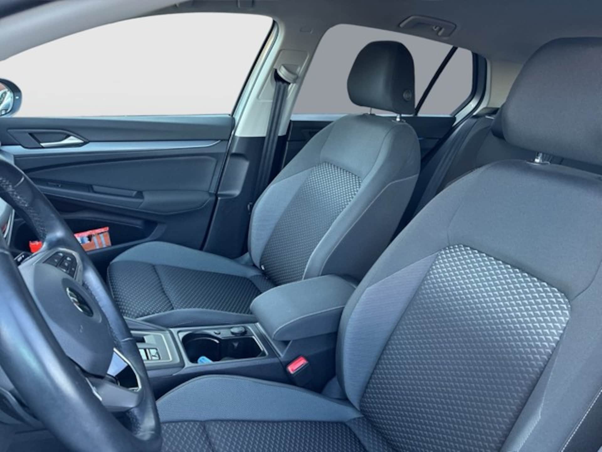 Volkswagen Golf Active