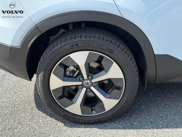 2026 Volvo XC40 Plus - Photo 12