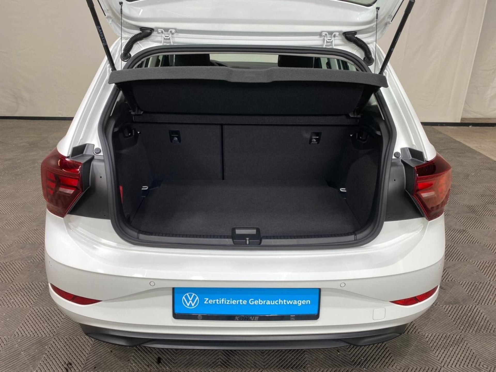 Volkswagen Polo Basis-Modell