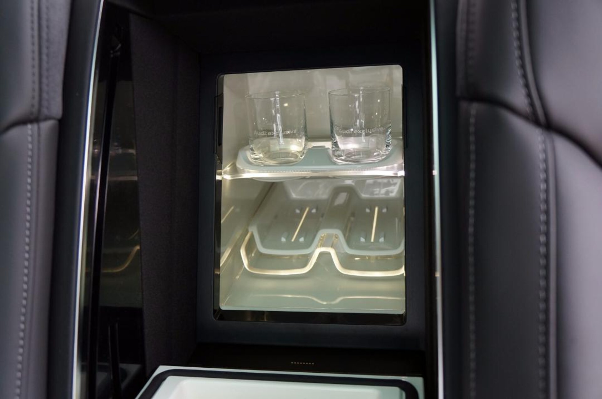 Audi A8 L TFSI e
