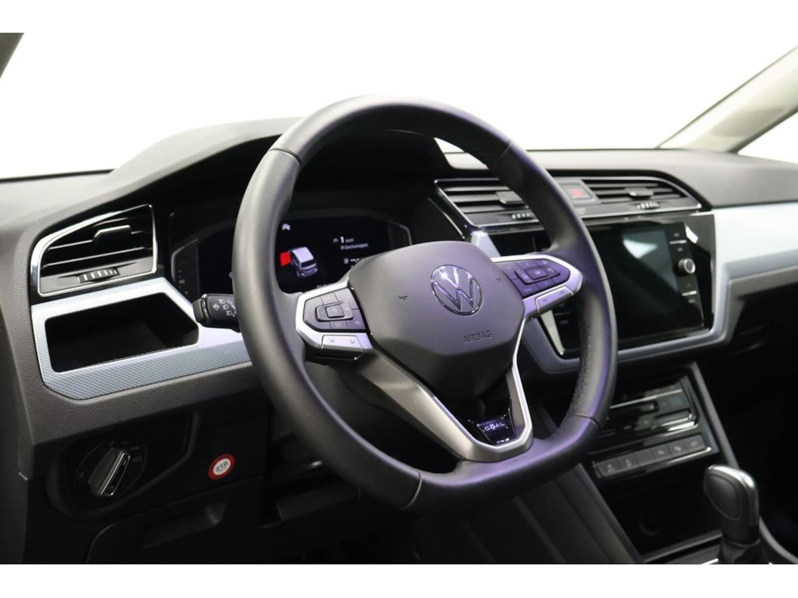 Volkswagen Touran – Bild 19