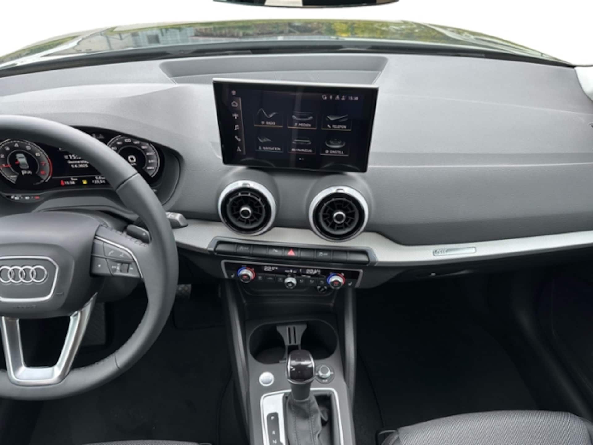 Audi Q2 S line