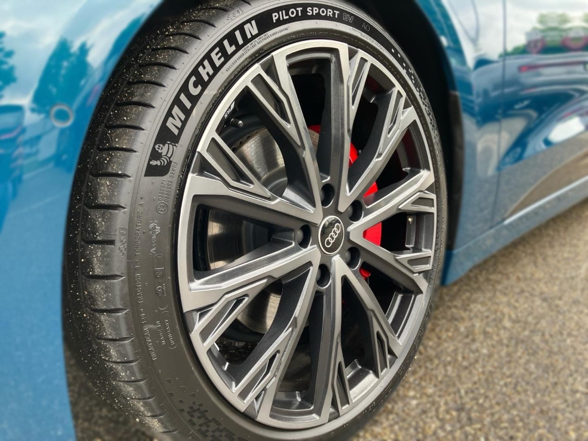 Audi A6 Avant e-tron edition one