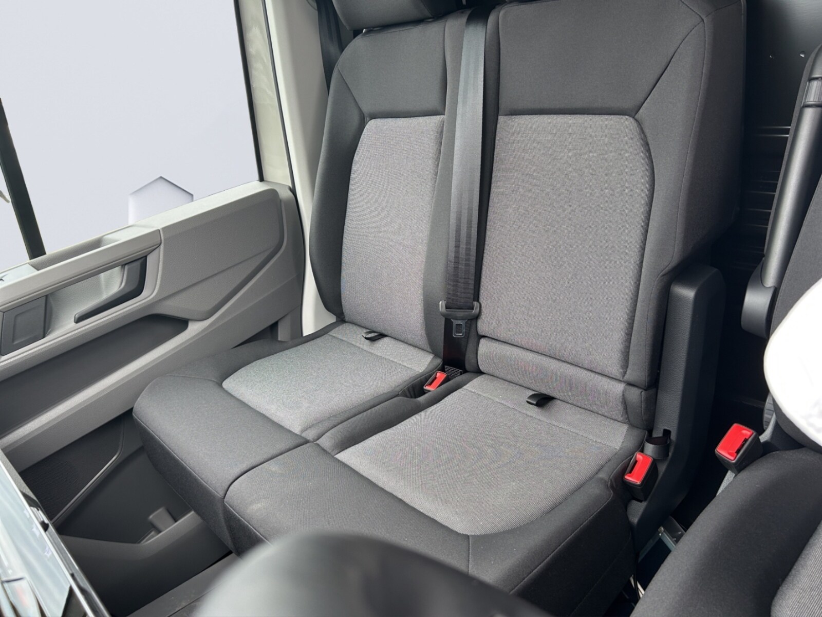 Volkswagen Crafter Kasten mittlerer Radstand – Bild 14