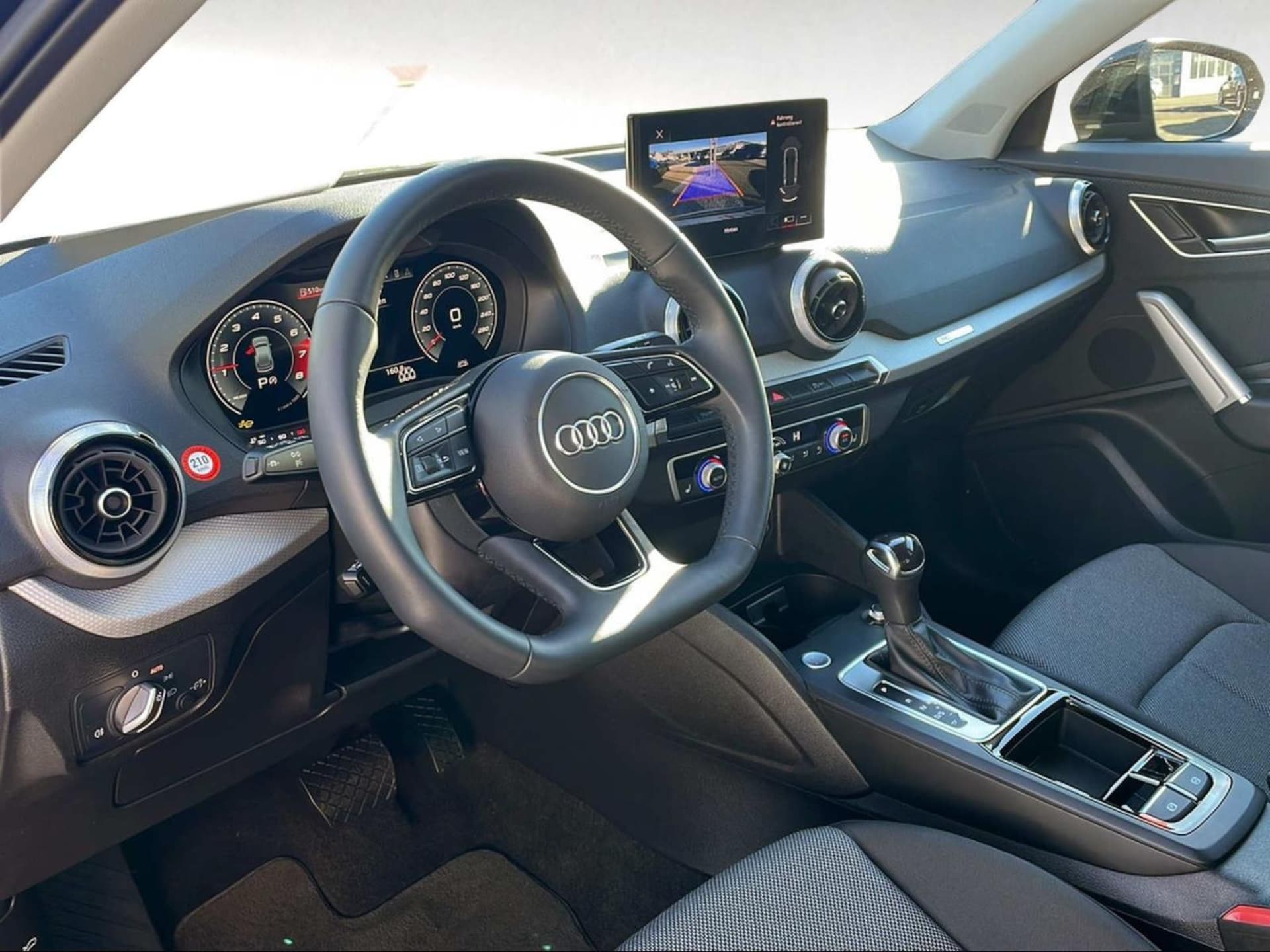 Audi Q2 S line