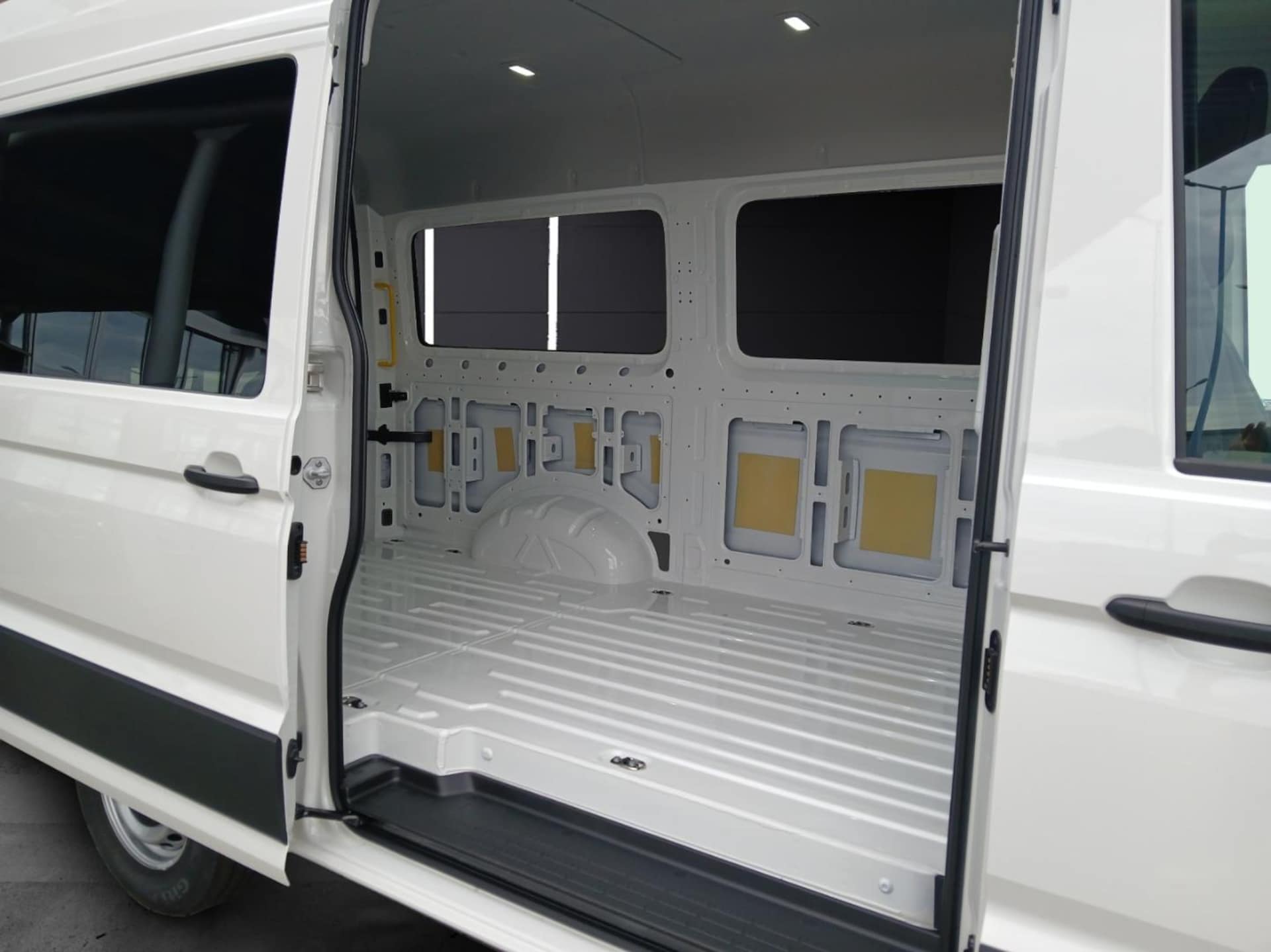 Volkswagen Crafter Kasten mittlerer Radstand