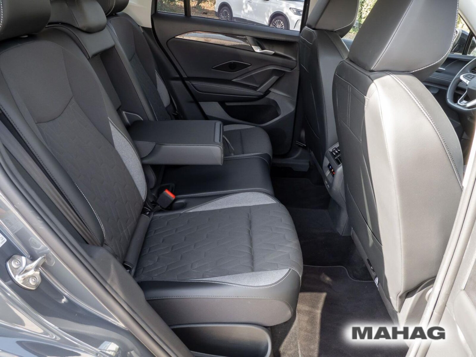 Volkswagen Tiguan – Bild 15