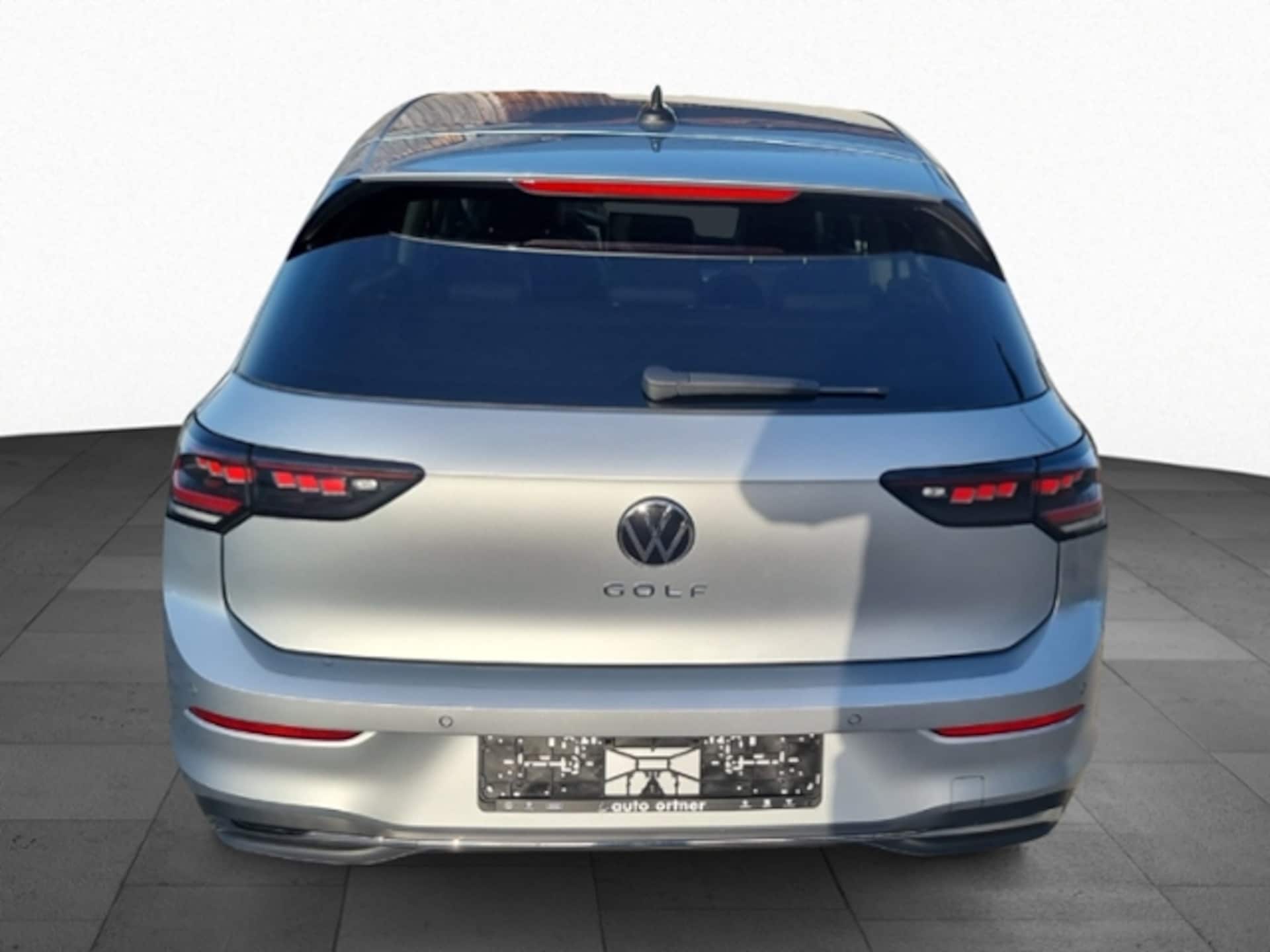 Volkswagen Golf Style