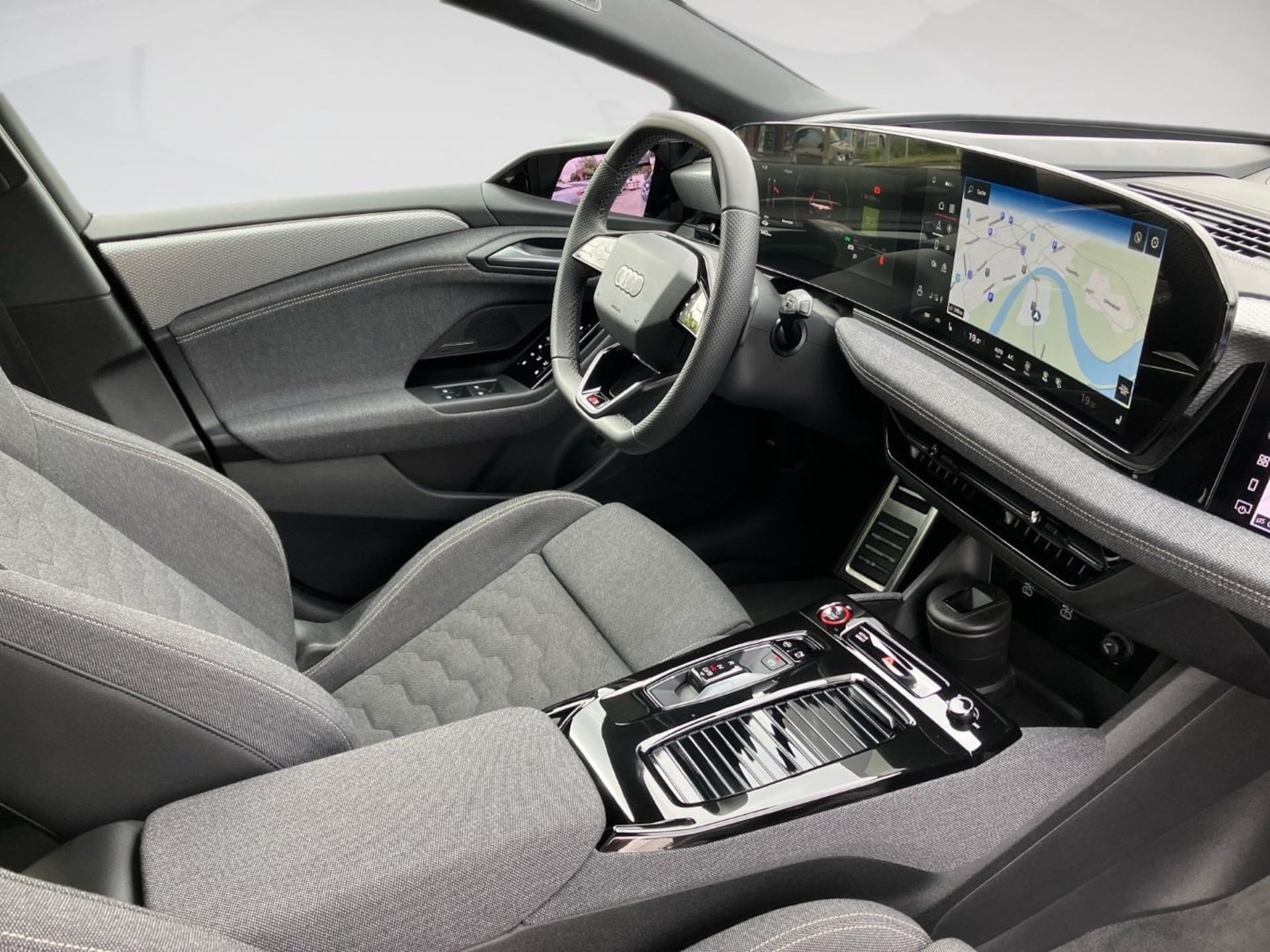 Audi A6 Avant e-tron edition one