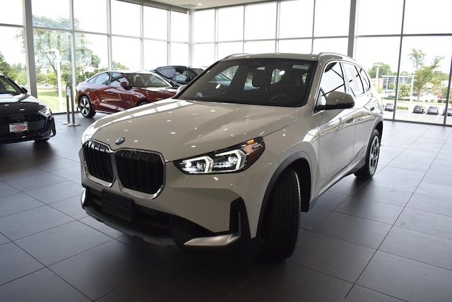 2023 BMW X1
