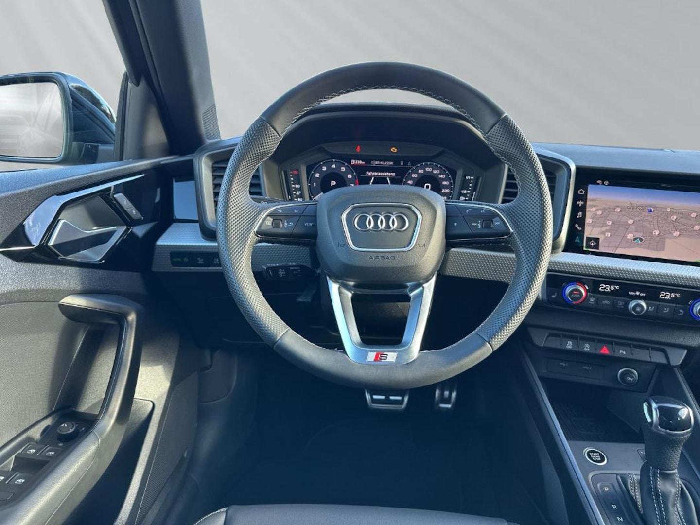 Bild über Audi A1 Sportback advanced 30 TFSI S tronic - für weitere Informationen kontaktieren Sie den Audi Partner