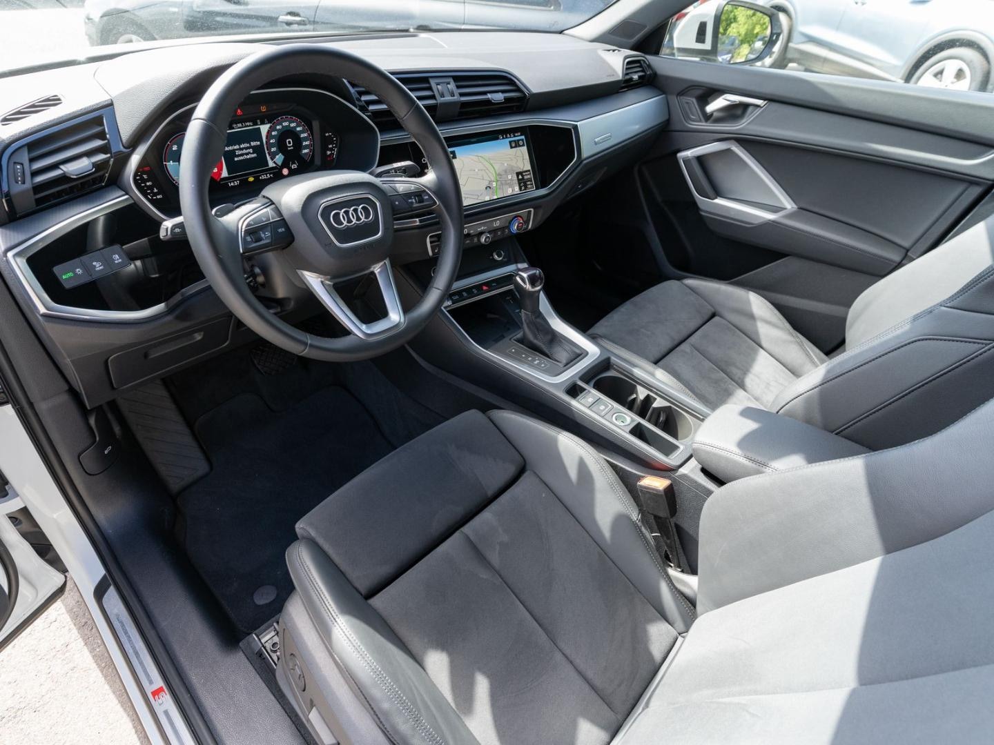 Bild über Audi Q3 Sportback S line 35 TDI S tronic - für weitere Informationen kontaktieren Sie den Audi Partner