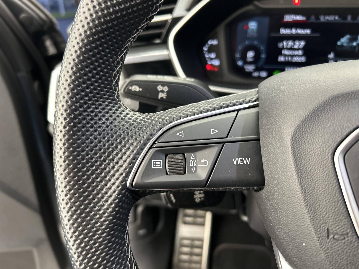 Image about Audi Q3 TFSI e S line 45 TFSI e 180 kW (245 ch) S tronic