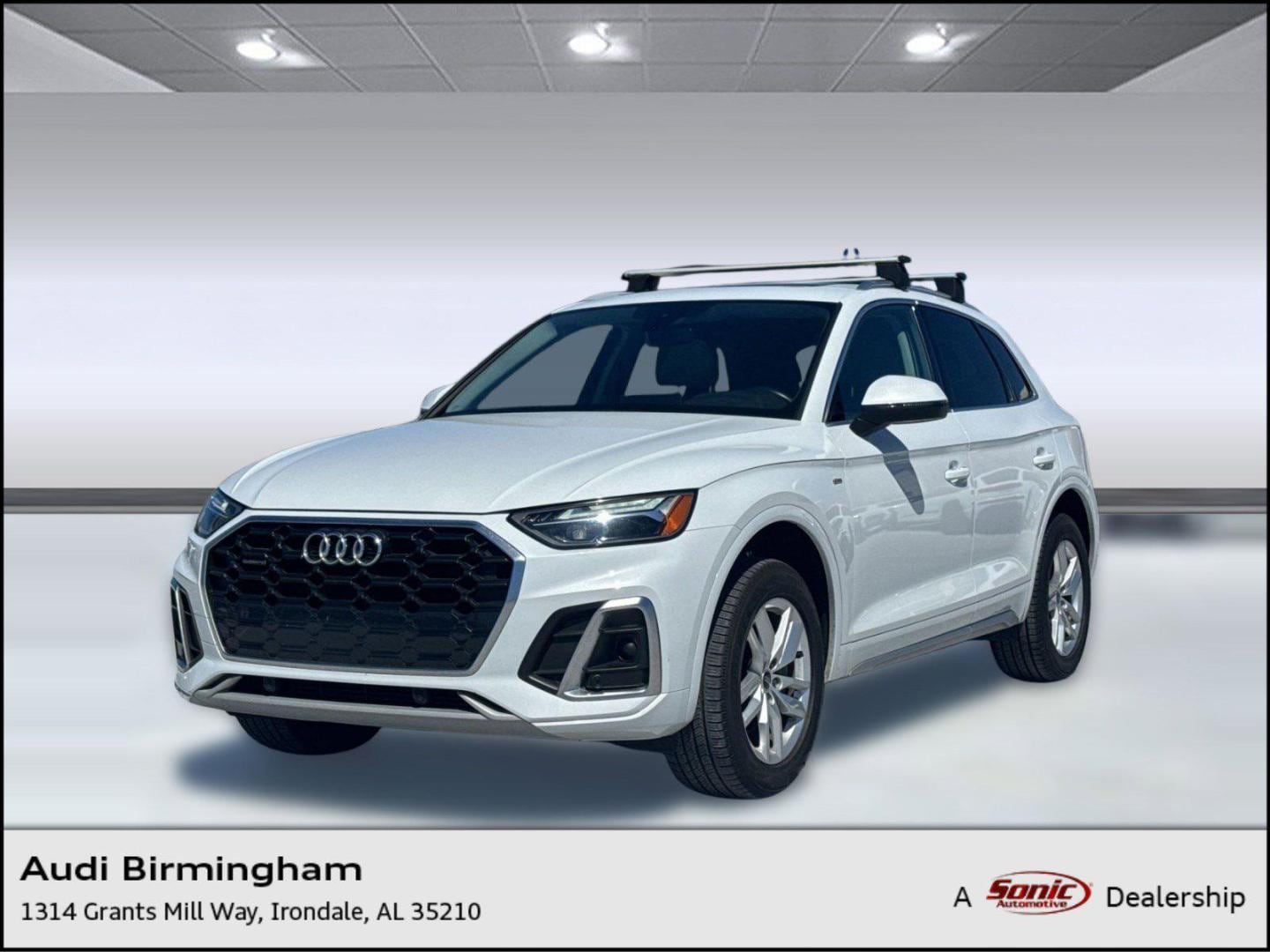 2023 Audi Q5 45 Premium's photo