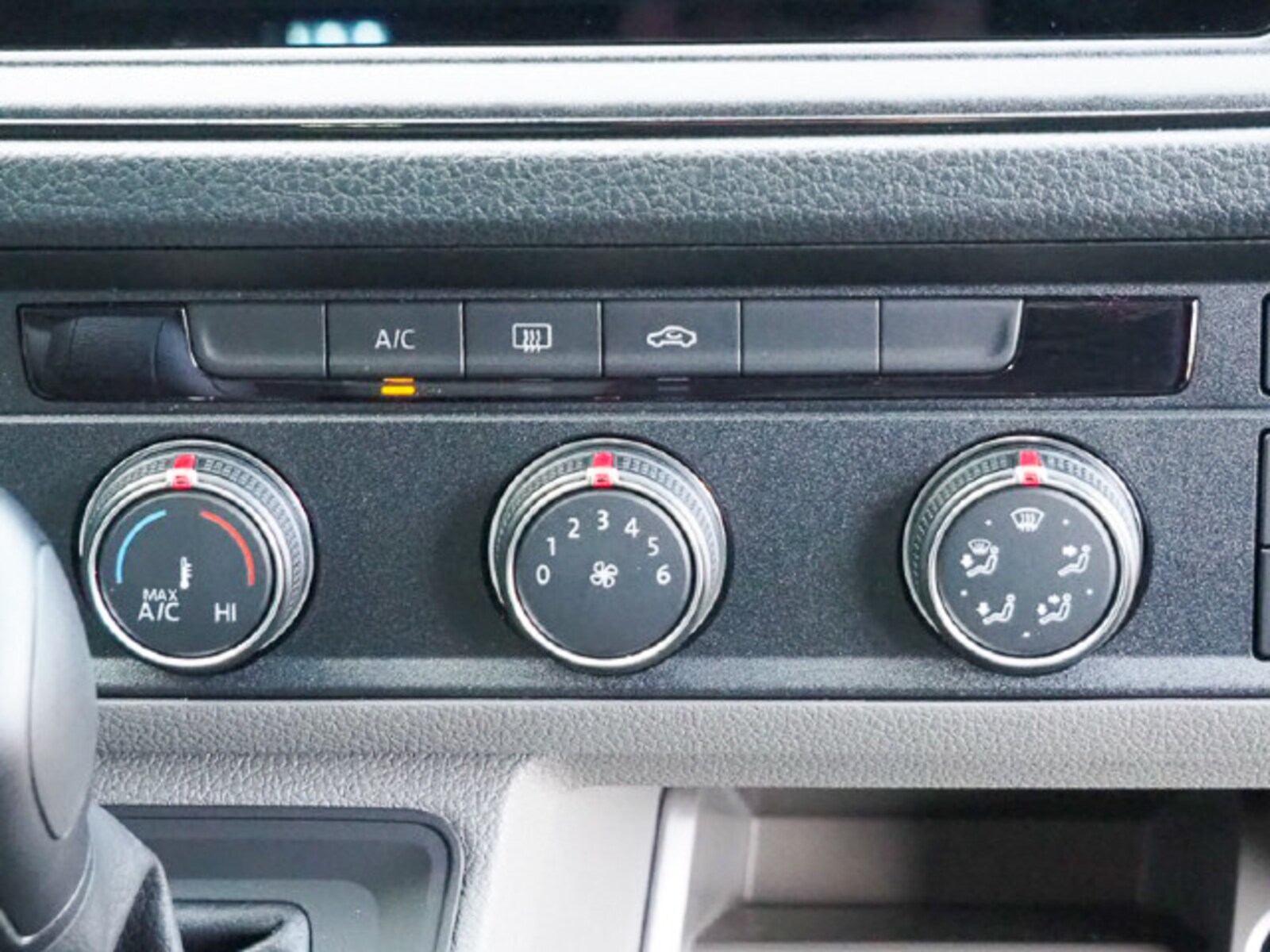 Volkswagen Crafter Kasten mittlerer Radstand – Bild 13