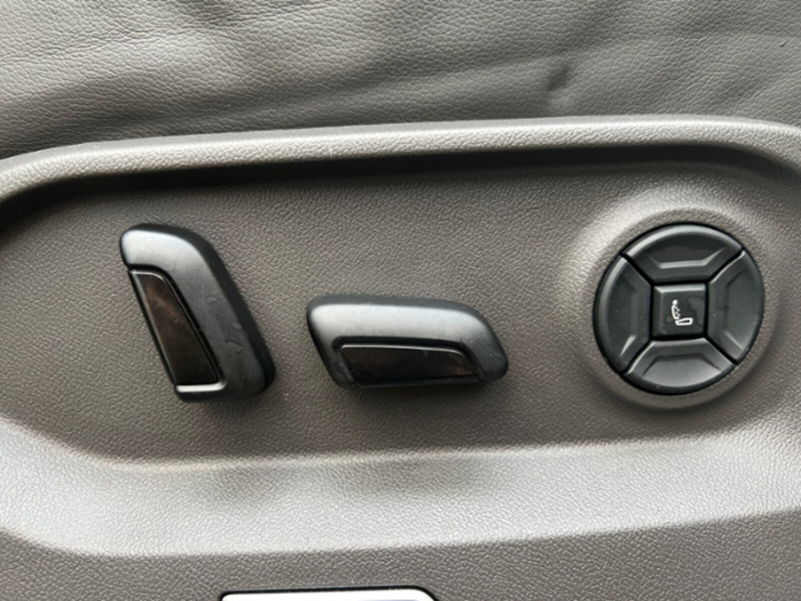 Volkswagen Touareg – Bild 18