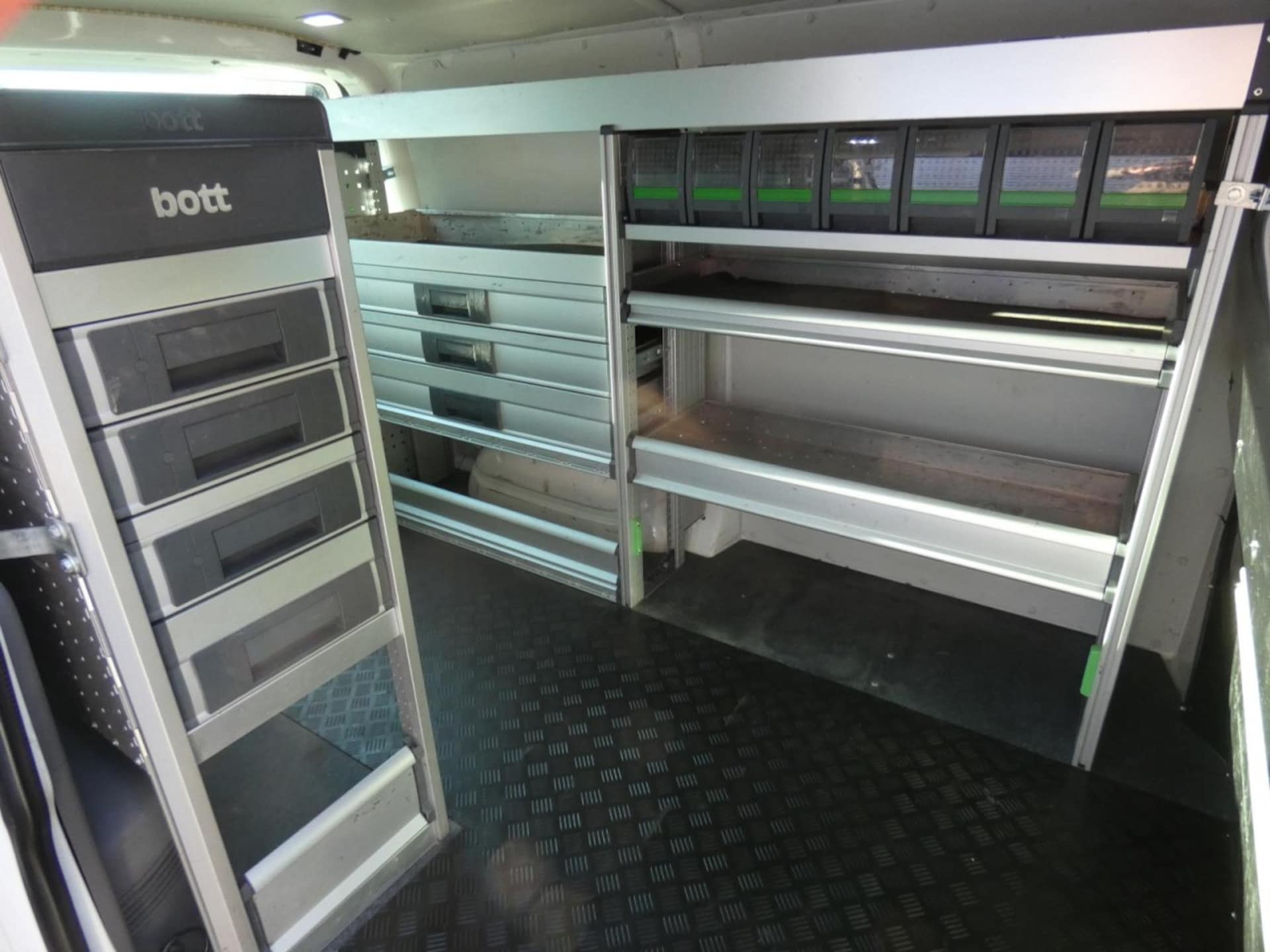 Volkswagen T6.1 Transporter Kasten kurzer Radstand