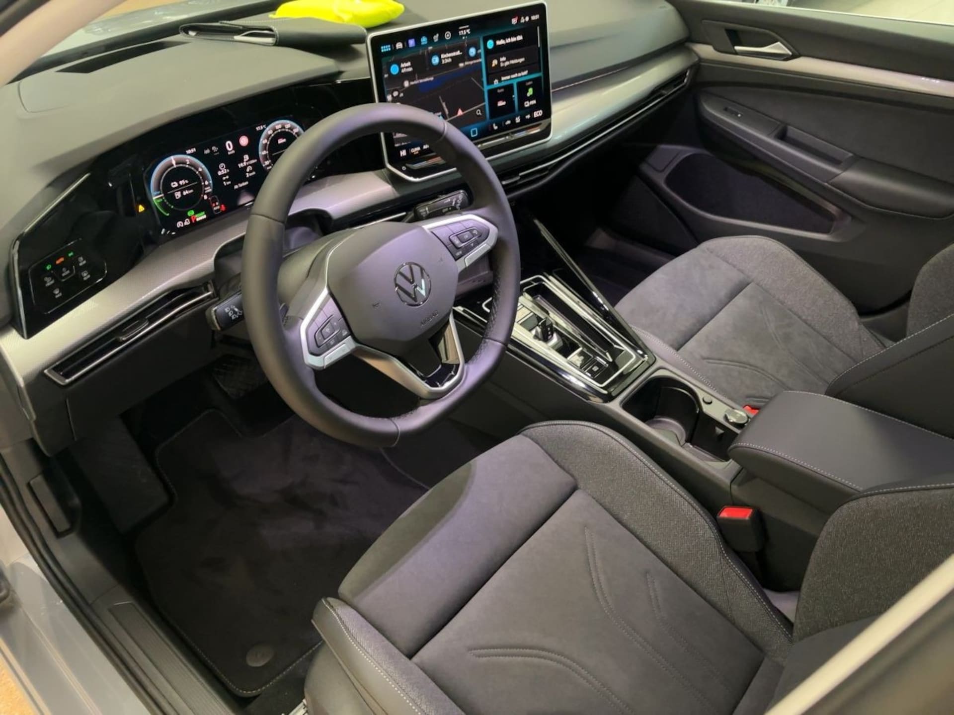 Volkswagen Golf Style