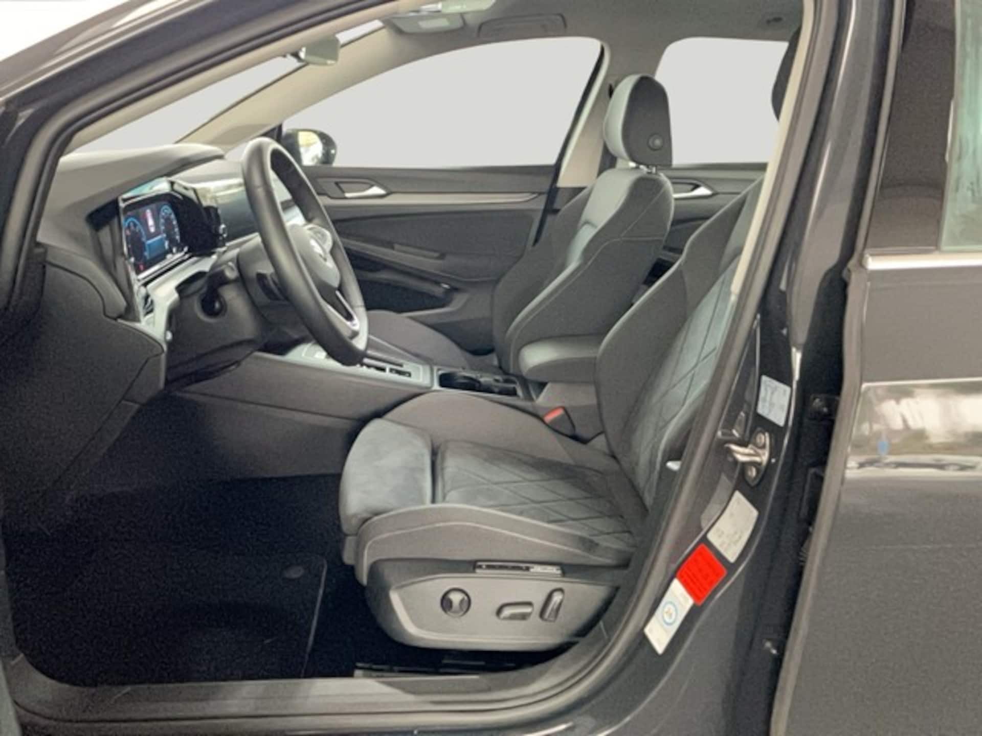 Volkswagen Golf Variant Style