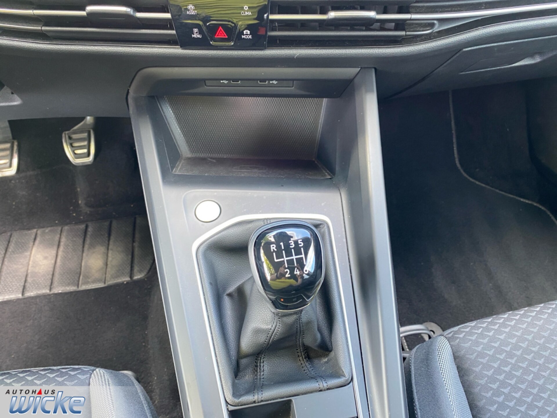 Volkswagen Golf Active