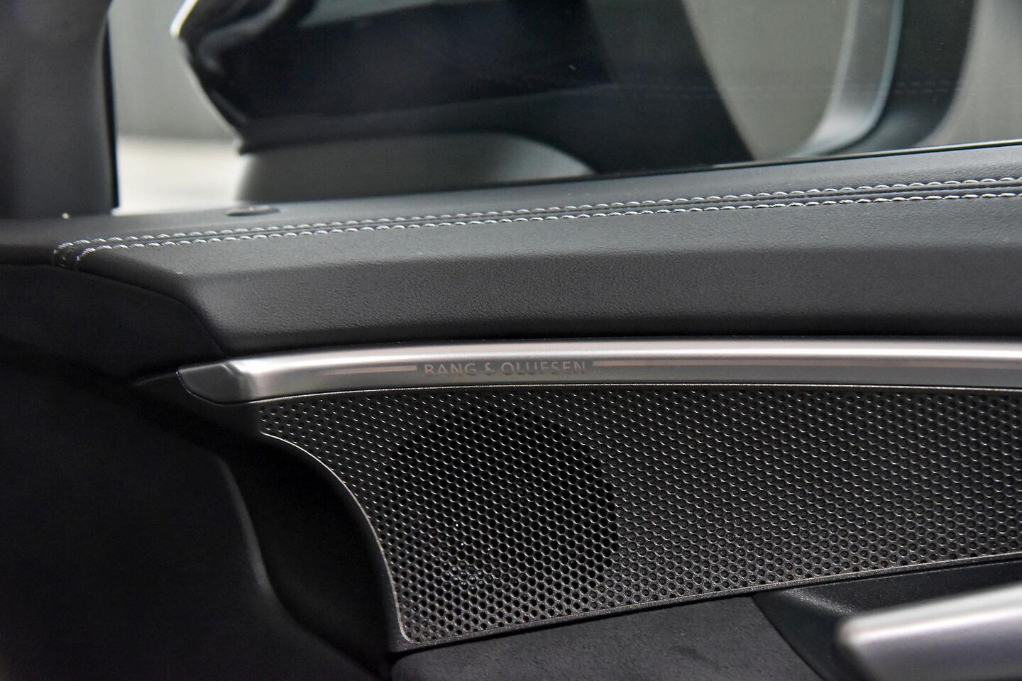Image about Audi S5 Avant TFSI quattro 270 kW S tronic