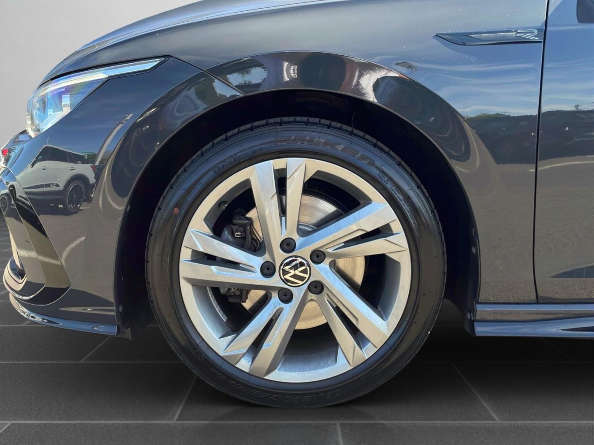Volkswagen Golf Variant R-Line