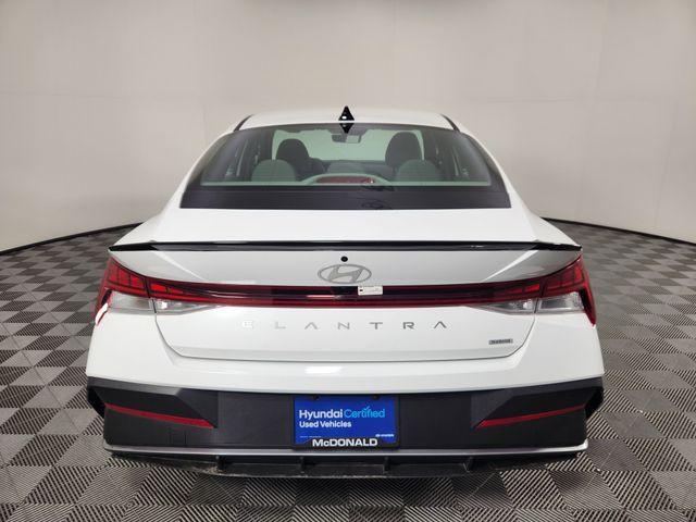 2025 Hyundai Elantra Hybrid