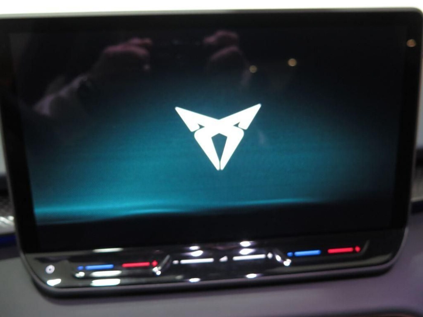 CUPRA Terramar 1.5 TSI e-Hybrid DSG 150 kW (204 CV) — photo 11