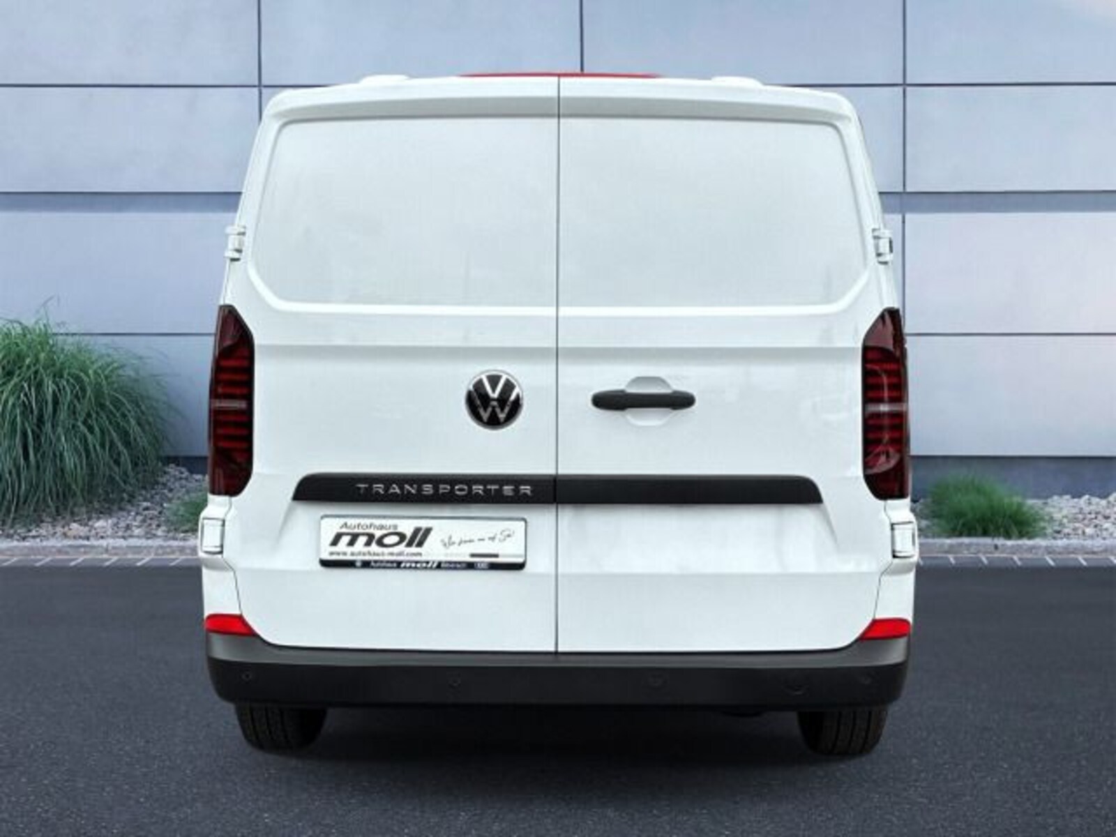 Volkswagen Transporter Kasten kurzer Radstand – Bild 3