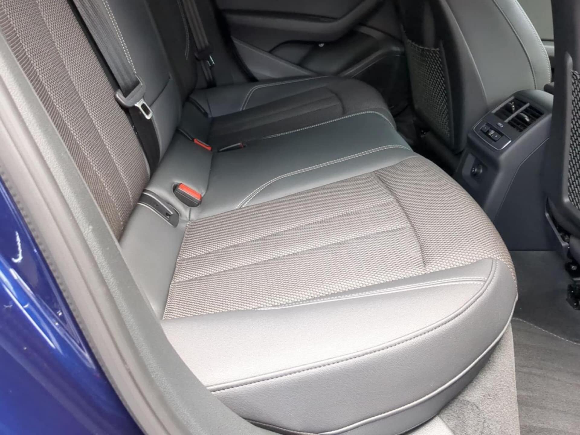 Audi A4 Avant S line